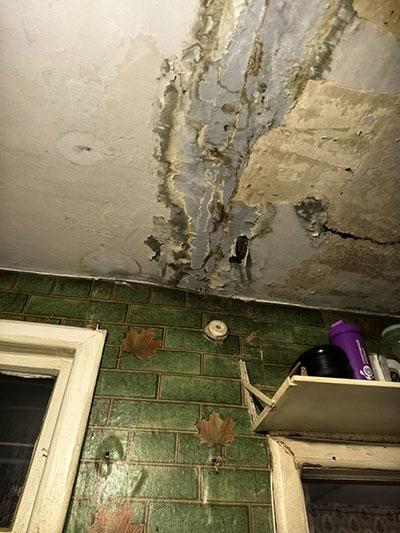 фото с оценки ущерба от пролива соседями